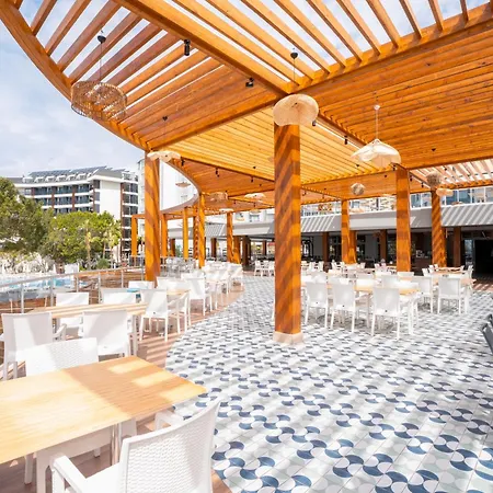 Mira Meridia Beach Hotel-3