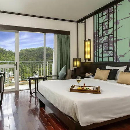 Novotel Ha Long Bay Hotel-3