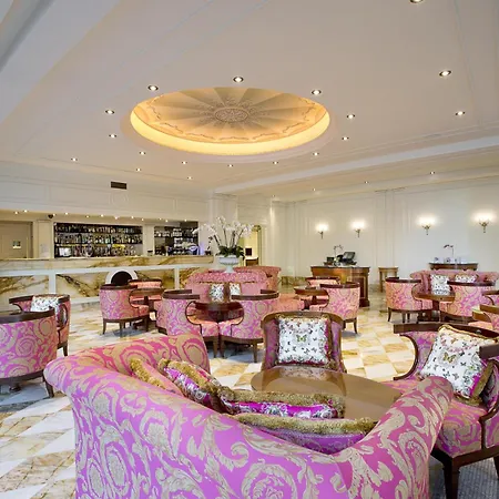 Imperial Hotel Gold Coast-3