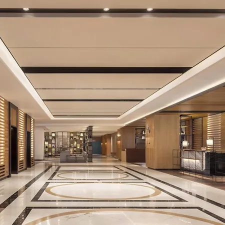 Sheraton Guilin Hotel & Elephant Trunk Hill & Li River Scenic Area-3