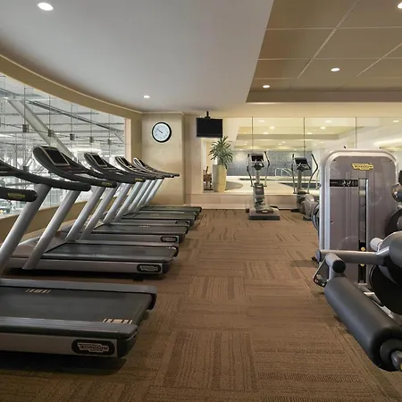 Fairmont Vancouver Airport In-Terminal Hotel-3