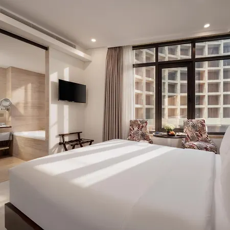 Holiday Beach Hotel Danang-3