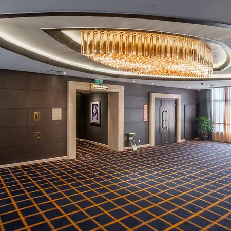 Crowne Plaza Shanghai By Ihg-3