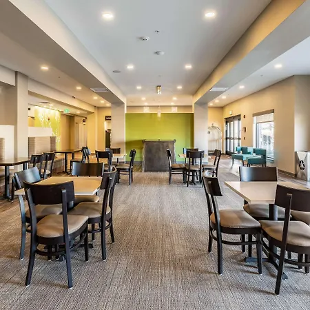 Sleep Inn & Suites Mt Hope Near Auction & Event Center-2