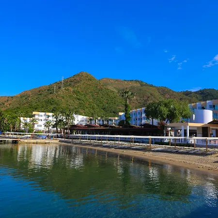 Fortezza Beach Resort-3