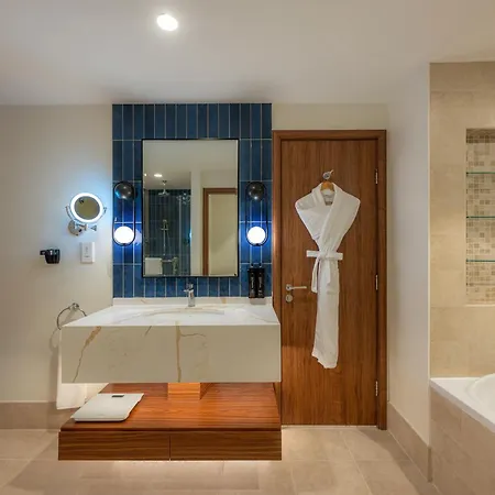 Wyndham Downtown Dubai-3