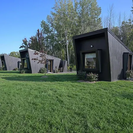 Finger Lakes Treehouse-2