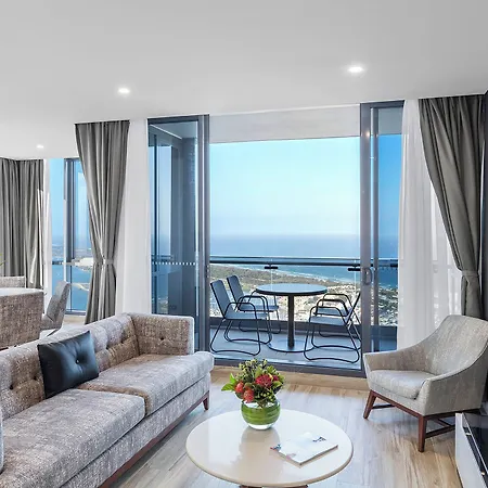 Meriton Suites Southport-3