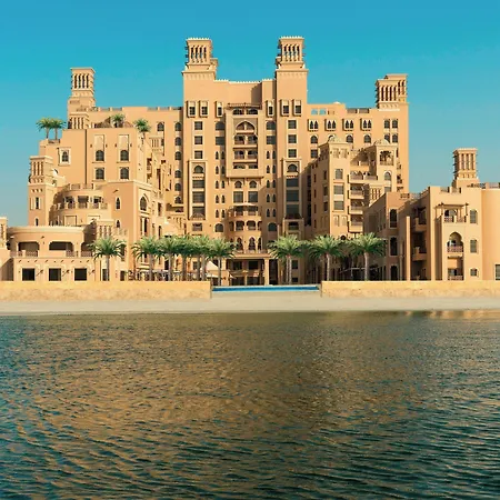 Sheraton Sharjah Beach Resort And Spa-3