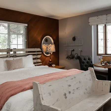 J Patrick Inn-3