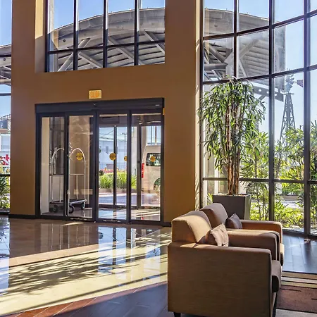 Best Western PREMIER Monterrey Aeropuerto-3