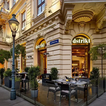 The Ritz-Carlton, Vienna-3