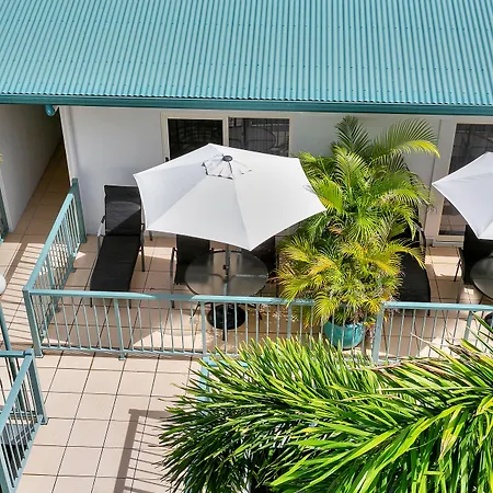 Beachfront Apartments On Trinity Beach-3