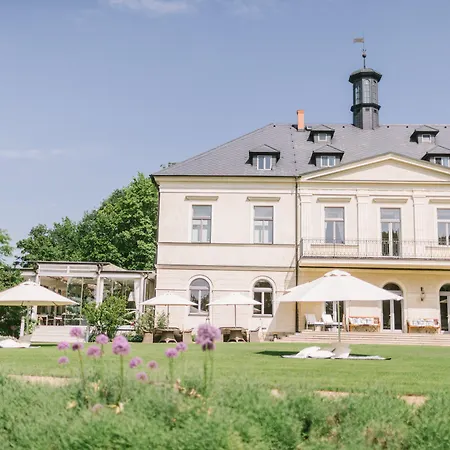 Chateau Mcely-2