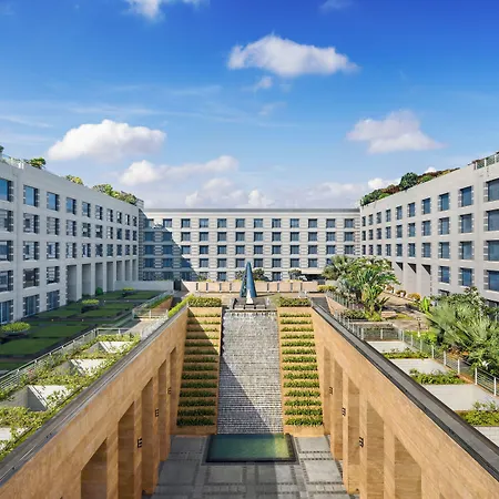 Grand Hyatt Mumbai Hotel And Residences-3