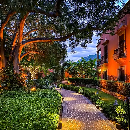 Hacienda De Los Santos-3