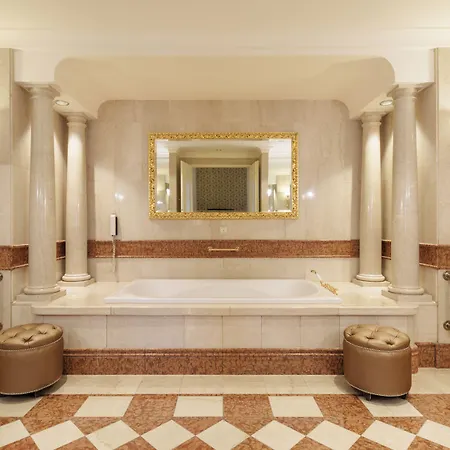 Independent - Grand Hotel Wien-3