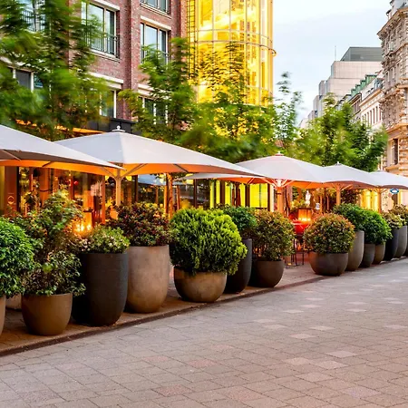 Steigenberger Hotel Hamburg-3