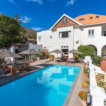 Abbey Manor Luxury Guesthouse-3
