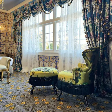 Prince'S Gate Hotel-2