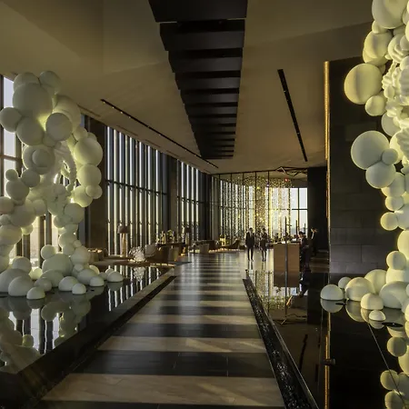 Conrad Osaka-2
