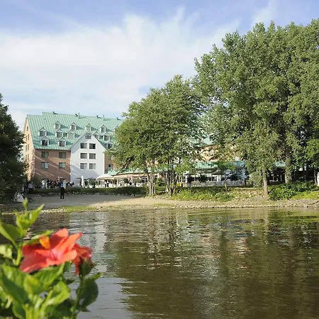 Chateau Vaudreuil-3