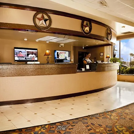 Grand Texan Hotel And Convention Center-3