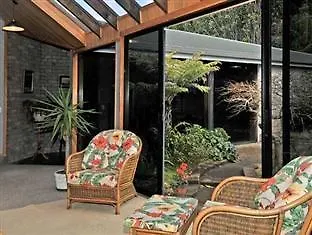 Warwick Hills Rural Bed & Breakfast-2