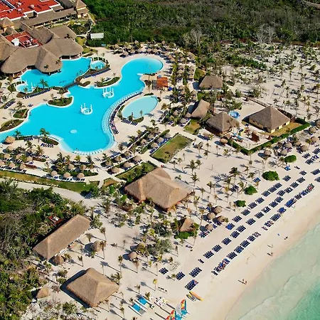 Grand Palladium Select White Sand Resort & Spa-3