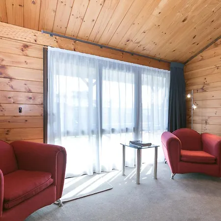 Lockwood Manor Motel-3