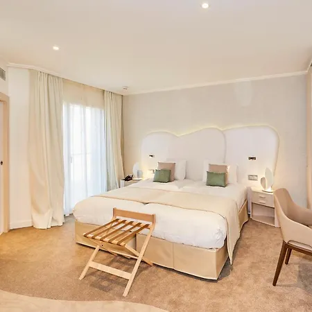 Hotel Suites La Cigale-3