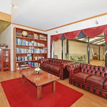 Sensational Heights Bed & Breakfast-3