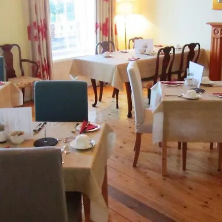 Lammas Park House-2