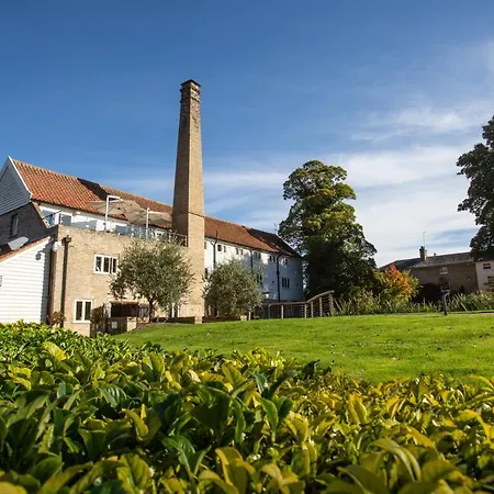 Tuddenham Mill Luxury Hotel-3
