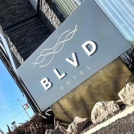 Boulevard Hotel-3