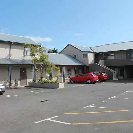 Aquarius Motor Inn-2
