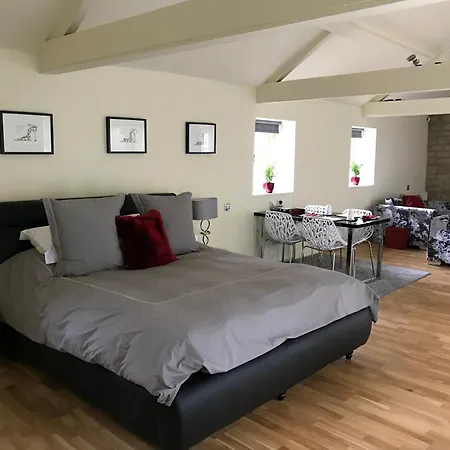 Hemples Lodge-2