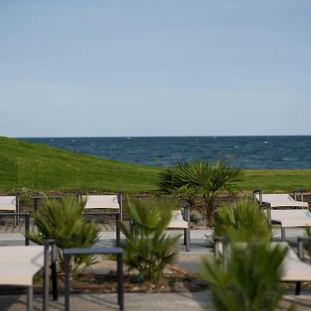 Wave Resort-2
