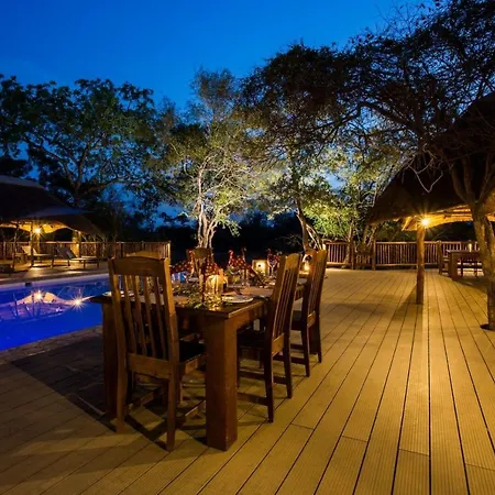 Vuyani River Lodge-3