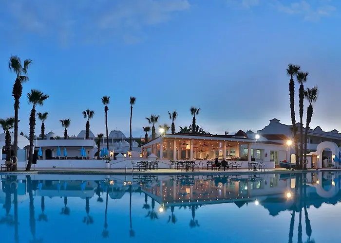 L' Amphitrite Palace Beach Resort & Spa