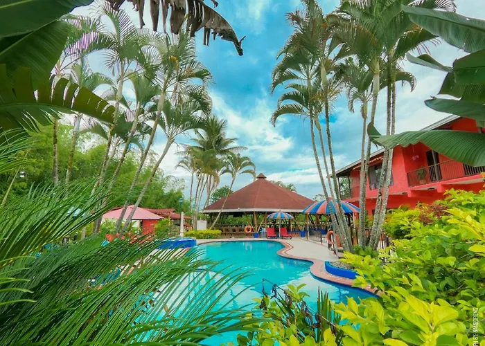 La Granja Ecohotel