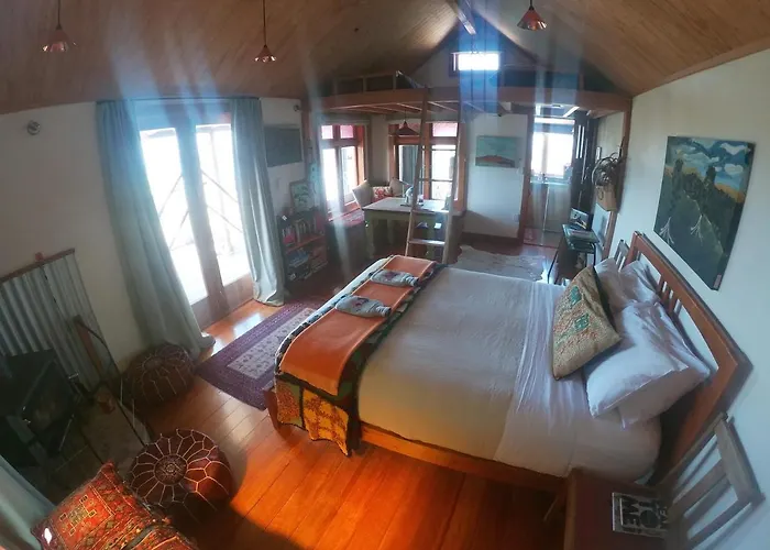 Rock Retreat B&B Farmstay