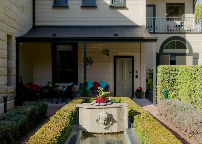 Casa Nova House Bed & Breakfast Oamaru