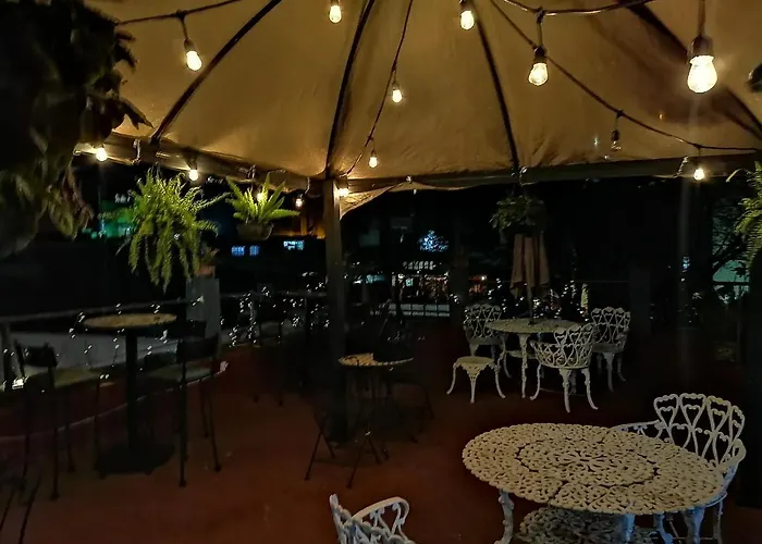Hospedaje Del Campanero 19