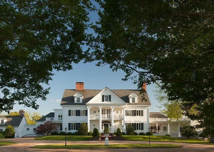 Inn At Warner Hall