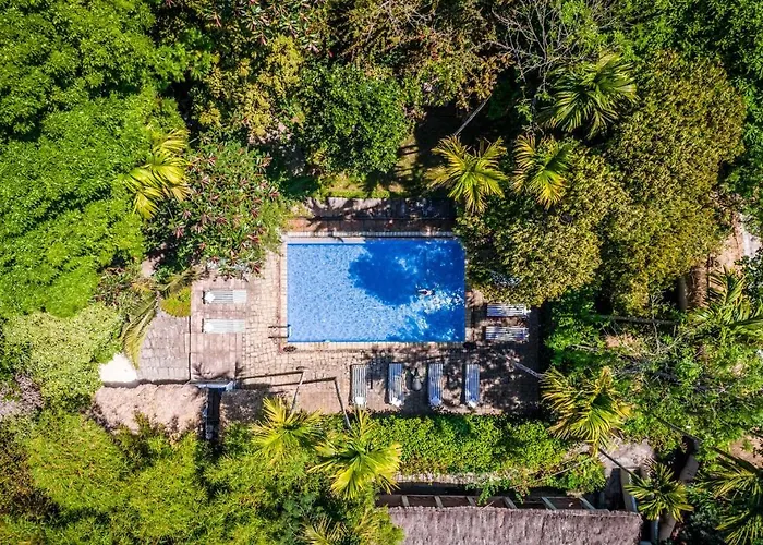 Amritara Shalimar Spice Garden Resort & Spa