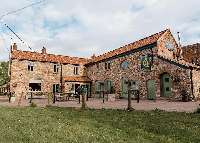 The Queens Chew Magna