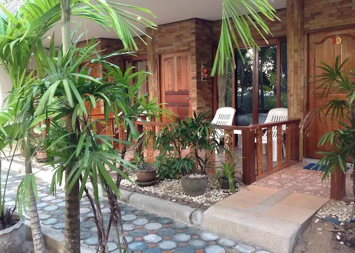 Ruan Mai Naiyang Beach Resort