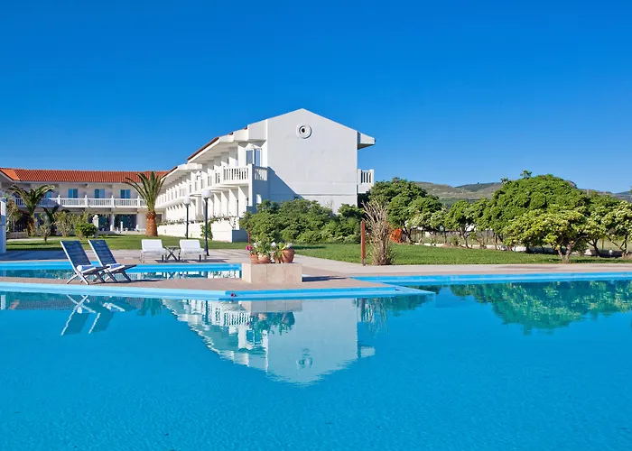 Mrs Chryssana Beach Hotel (Adults Only)