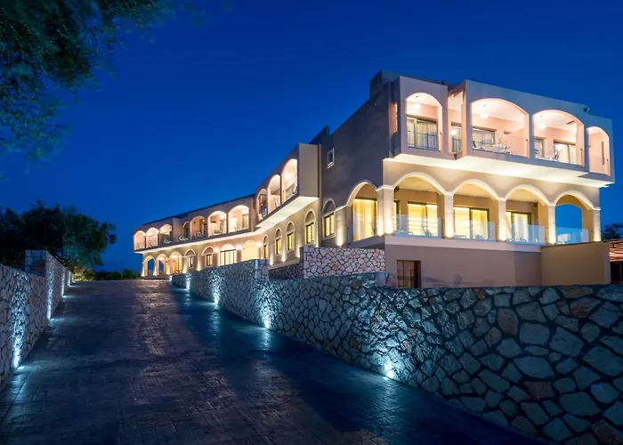 Elegance Luxury Executive Suites - Adults Only Tragaki